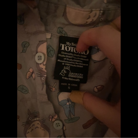 Size S My Neighbor Totoro Button Up From Hot Topic ‼️Has a rip at bottom‼️ - Picture 3 of 3